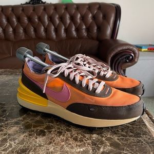 Nike Women's Waffle One Exeter Edition Orange Pink Sneakers Size 12 DM8114-800